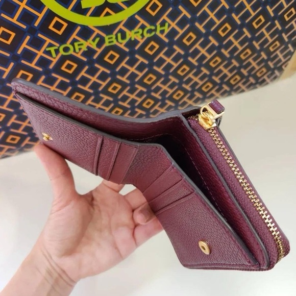 Tory Burch Britten Medium Wallet in Plum - Picture 4 of 5
